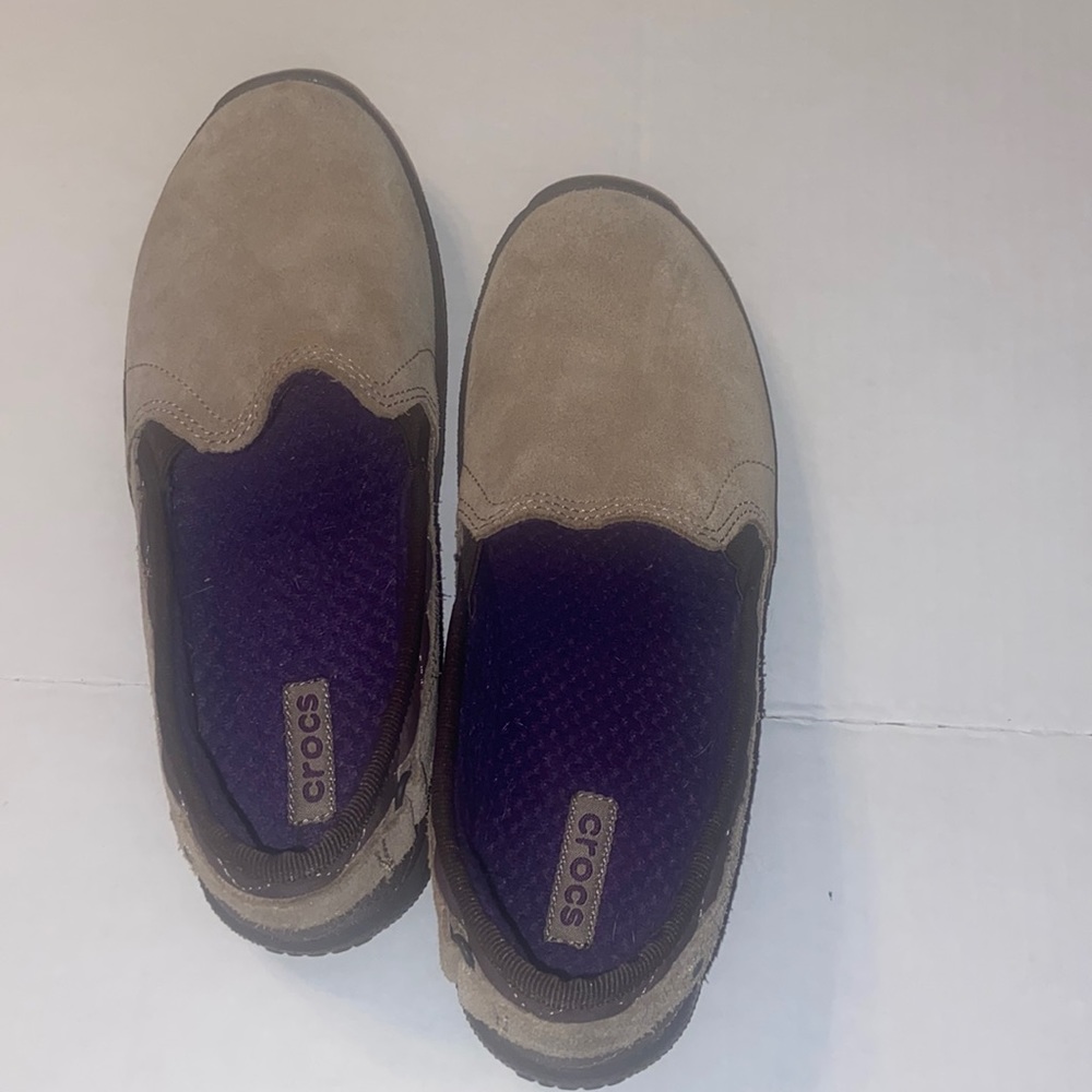 Brown suede Crocs size US W7